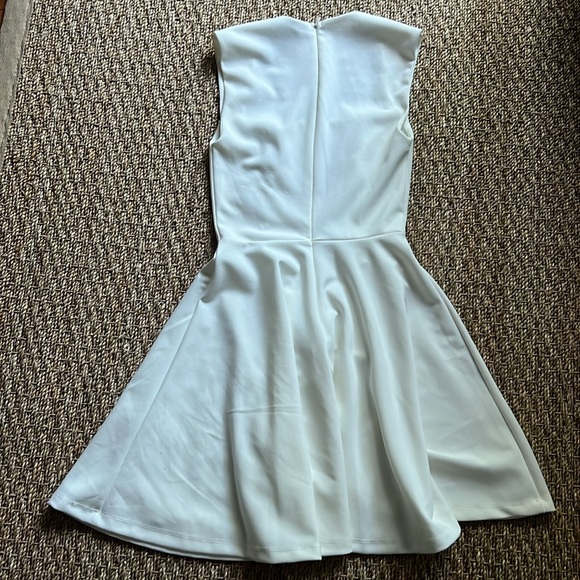 Gorgeous creamy white Lulus size XS dressy dress! - Picture 2 of 3